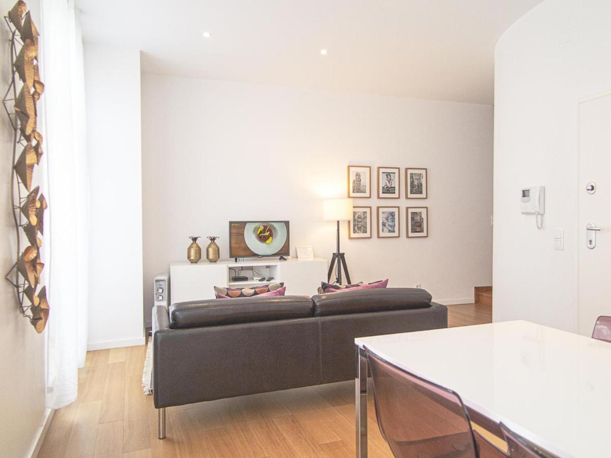 Baixa Chiado 2 Bedroom Duplex Apt With Ac Elevator Lisboa Exteriér fotografie